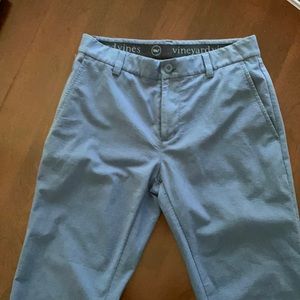 Gently worn Vineyard vines blue on the go pants, size 28X30